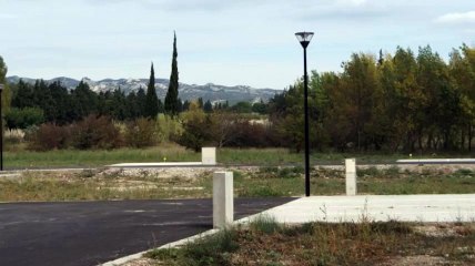 A vendre - Terrain - Paradou (13520) - 385m²