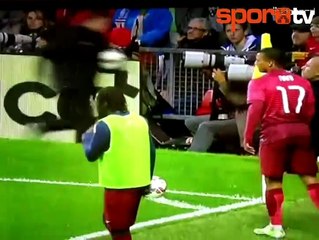 Top toplayıcı çocuğun dramı!