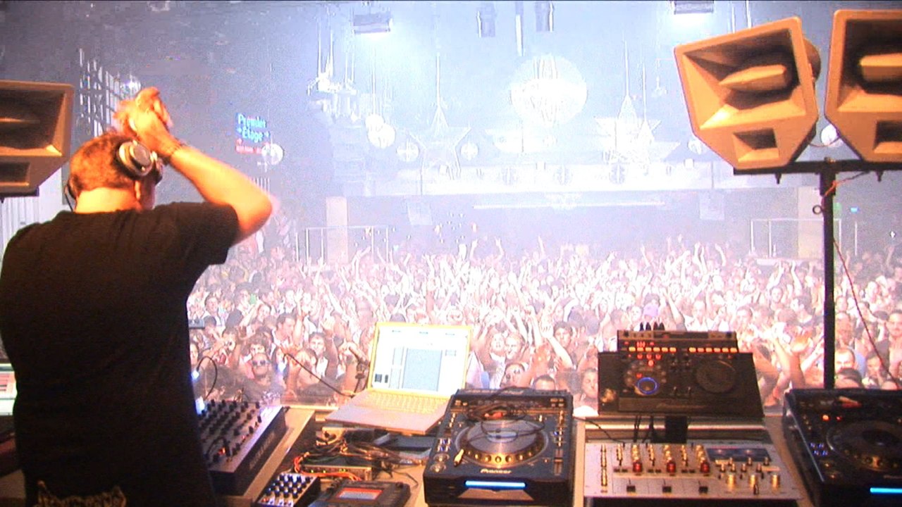 Umek @ Join the Revolution, Space (Ibiza)