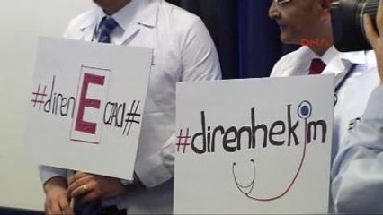 Komisyon'da ' 'Diren Vatandaş Hastalanma' Pankartlı Protesto