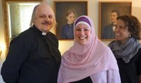 İsveç'li Papazın Kızı Müslüman Oldu