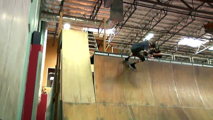 Tony Hawk melhor que nunca aos 46 anos!