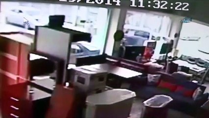 Belediye Meclis Üyesine silahlı saldırı kamerada