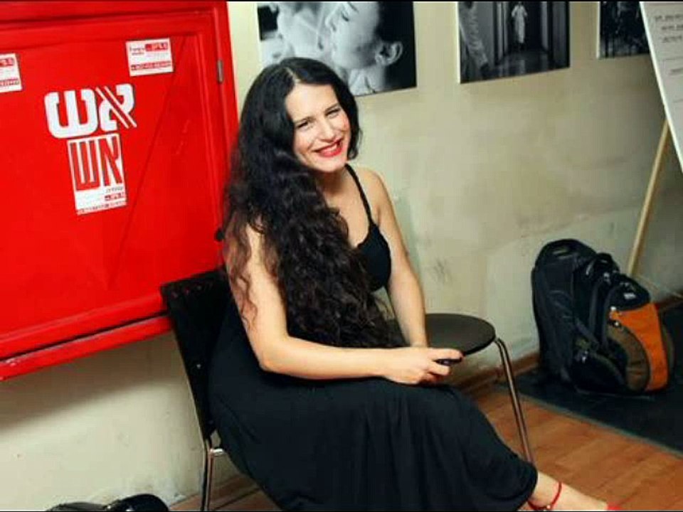 מירי מסיקה - אף אחת קריוקי