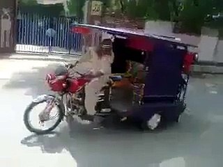 Very Amazing And Funny Pakistani Rikshaw Bike Stunt On Road Official HD MH-Production Videos