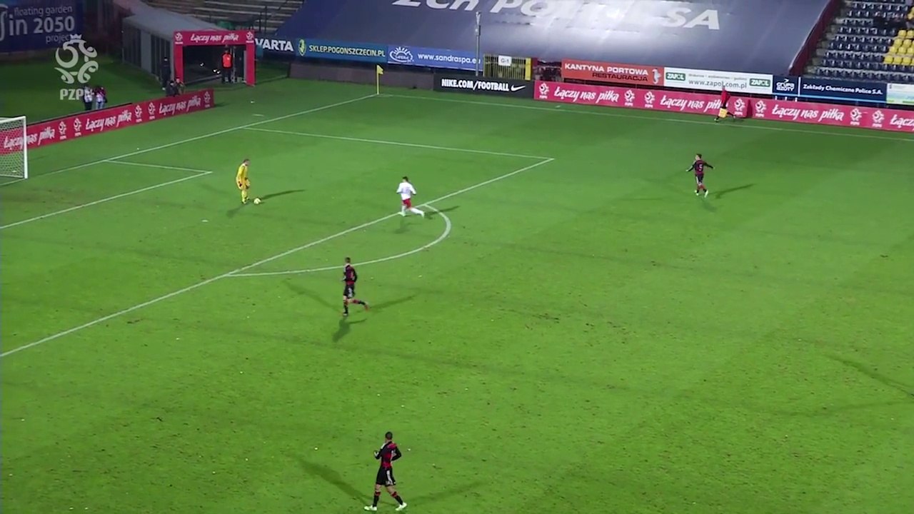 U20-Keeper tunnelt Stürmer