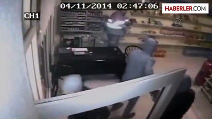 Bel Küreği ile Gasp Güvenlik Kamerasında