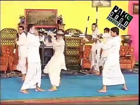 Saima Khan Hot Mujra Without Bra Dudh Makhna Di Pali