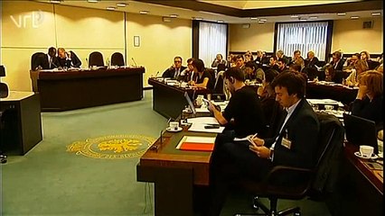 Theo Francken crée la surprise lors de son audition avec un conseiller d'origine congolaise à ses côtés