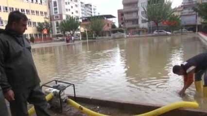 İncirliova'da Sağanak Hayatı Olumsuz Etkiledi