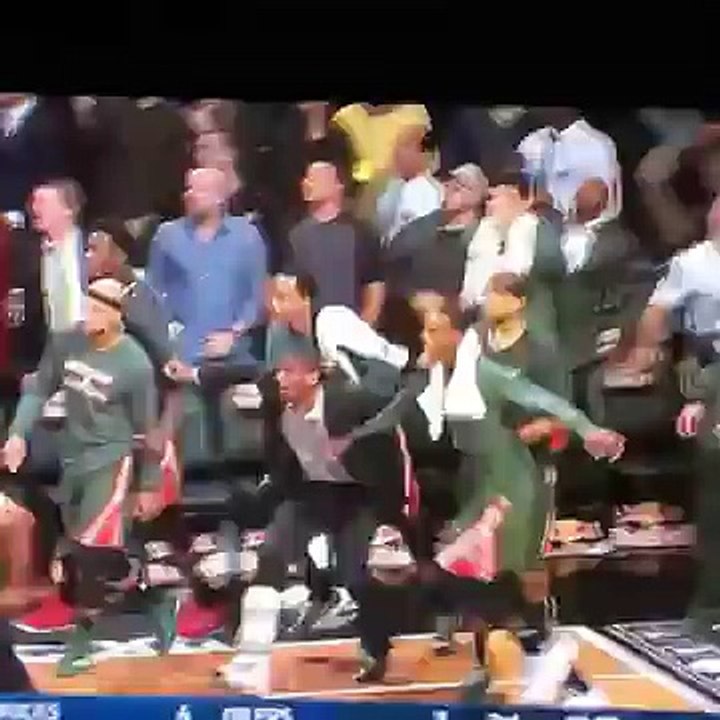 Milwuakee-Bucks-bench-reaction-to-Brandon-Knight-misses-the-wide-open-game-winning-layup---YouTube