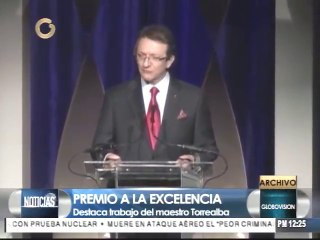 Otorgan Premio a la Excelencia a Juan Vicente Torrealba