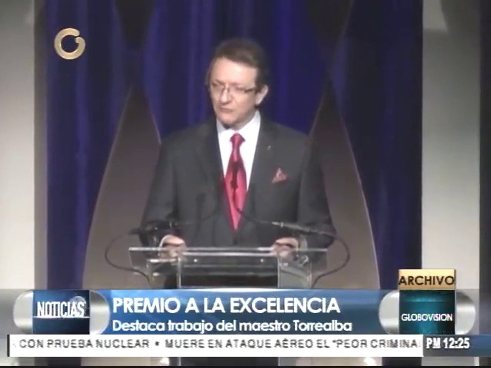Otorgan Premio a la Excelencia a Juan Vicente Torrealba