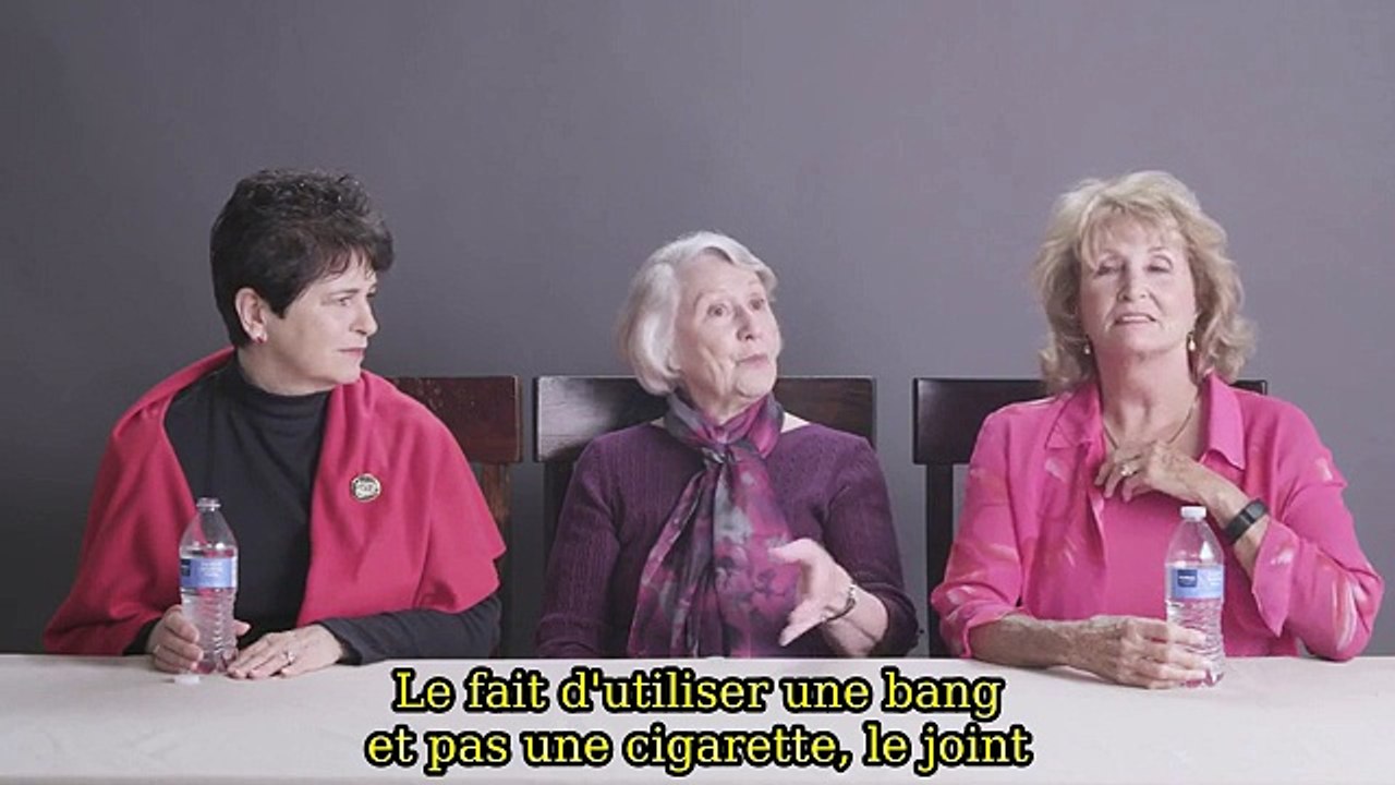 Des mamies fument du cannabis pour la première fois