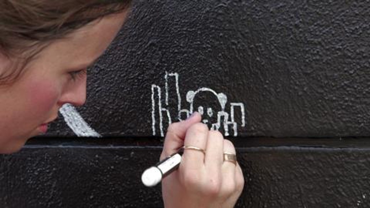 Social Media and Street Art: What Lifts You