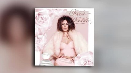 Kim Kardashian tente de casser la radio en lisant un passage de Cinquante Nuances de Grey