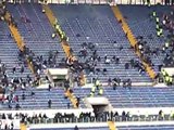 Scontri ultras fuori stadio violentissimi Lazio Roma 1-2 amatoriale