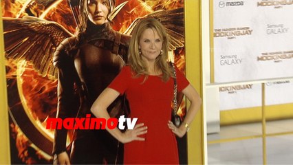 Lea Thompson The Hunger Games Mockingjay Part 1 Los Angeles Premiere