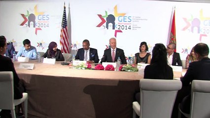 نائب الرئيس الامريكي يلتقي شباب مقاولين مشاركين في القمة العالمية الخامسة لريادة الاعمال