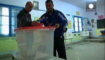 Tunus devrimden sonra ilk kez cumhurbaşkanını seçiyor