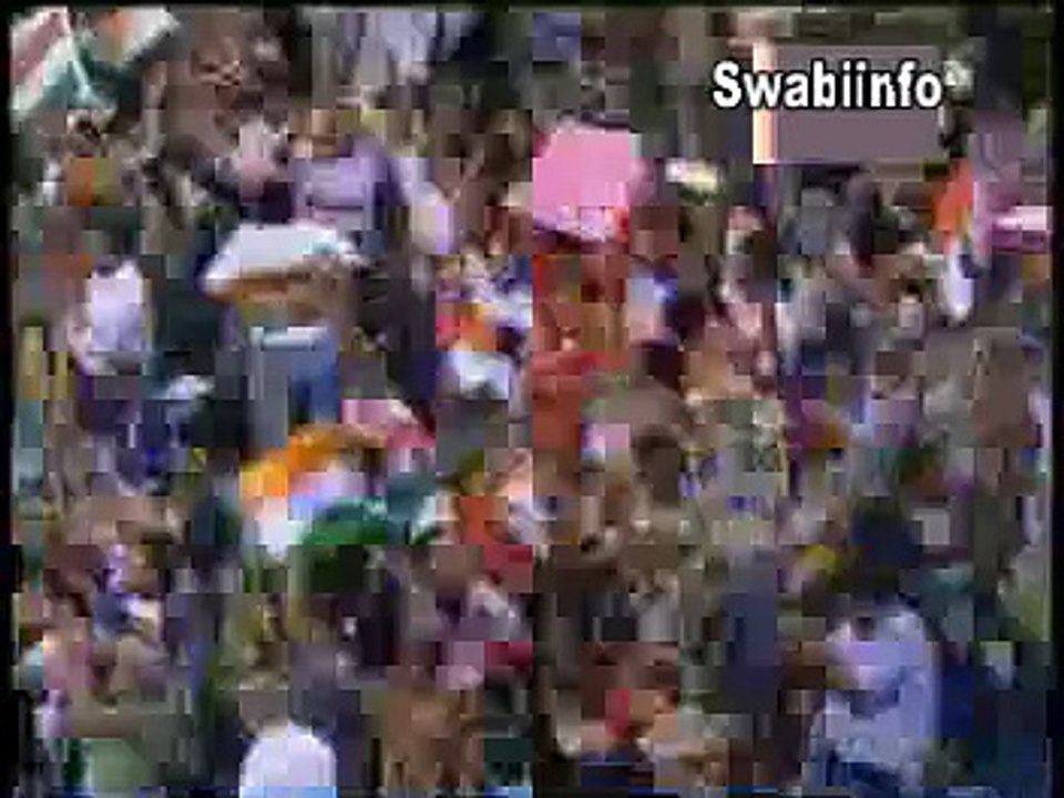RAHUL DRAVID - GREATEST CATCH!!!!!! vs PAKISTAN 2000 Gabba