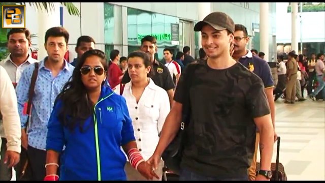 Arpita Khan WEDDING | Arpita and Ayush's FIRST APPEARENCE after the WEDDING