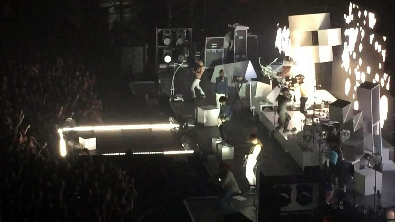 Shaka ponk et FFF reprise de Bob Marley et Red Hot