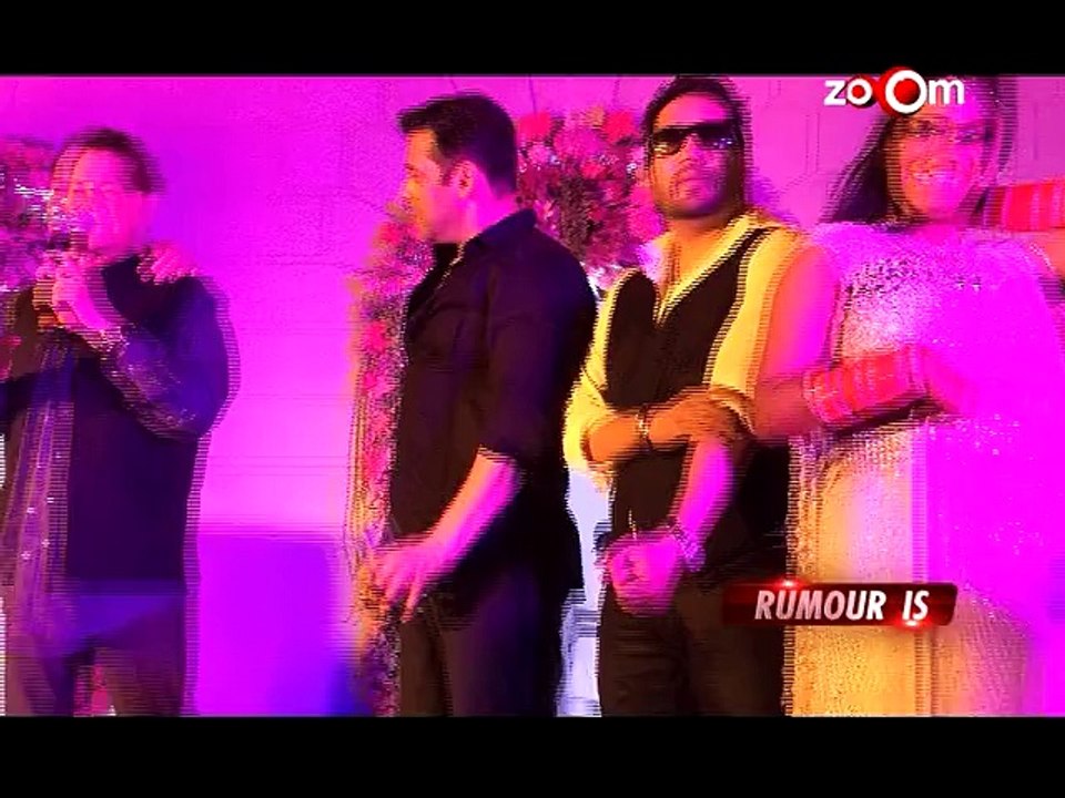 Aishwarya Rai Bachchan and Abhishek Bachchan might attend Arpita Khans reception in Mumbai - EXCLUSIVE - Pak video tube