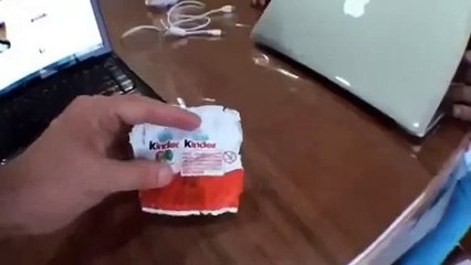 Çocuğa Süpriz Yumurta Şakası