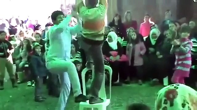 Düğünde Çilli Bom Bom Dans