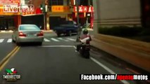 Acidentes de Moto Engraçados - Motorcycle Crashes and FAIL COMPILATION