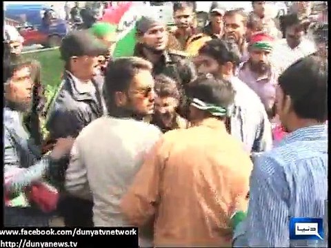 PAT Worker injured after hitting with Tahirul Qadri's car