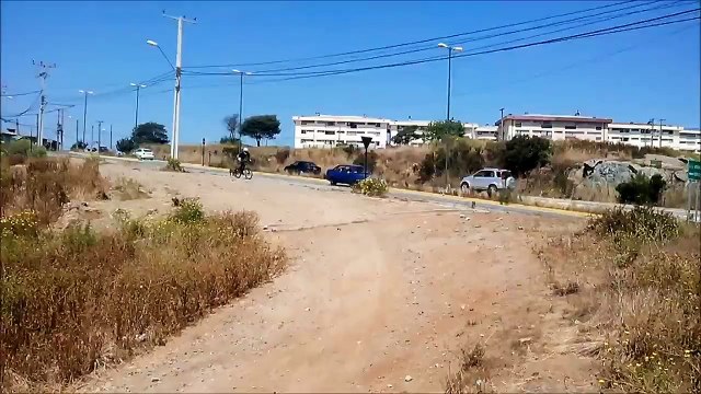 Crazy dog thinking he is a BMX bike... Awesome jump but the landing is BAD!!!