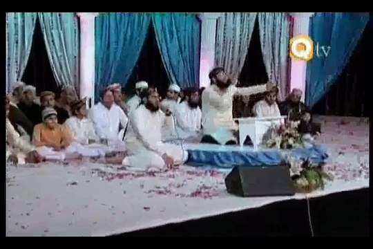 Rabi ul Awal Mehfil - Baarwin ke Deewano - Tahir Qadri Live!