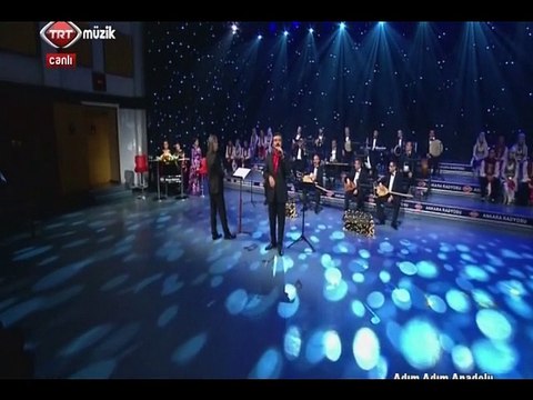 Jenerik Sunum-Zeynep GEÇER Mehmet SESKE-Evinin önünde oturupta garip garip ağlar-Eyvanına vardım-(Türkmen Gelini) Şef:Ömer Hayri UZUN