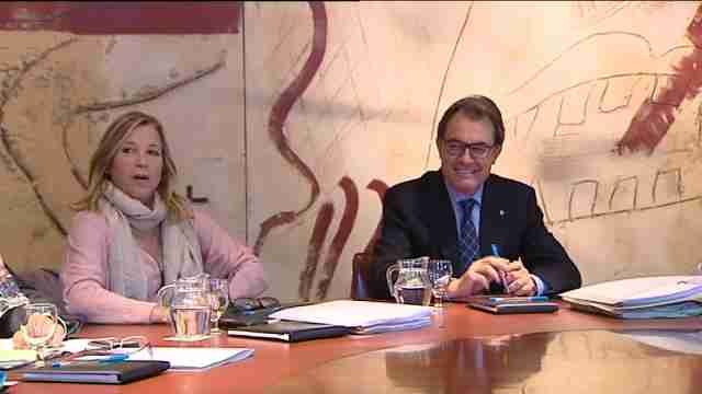 La Fiscalía presenta querella contra Mas por cuatro delitos cometidos el 9N