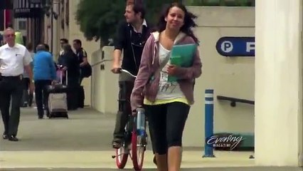 Cette jeune femme a le métier le plus cool du monde : "câlineuse professionnelle" !
