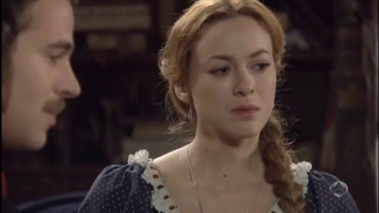 40  BANDOLERA  Miguel descubre que Sara le ha mentido