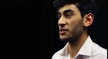 Un artista porterà un Oculus-Rift per 28 giorni