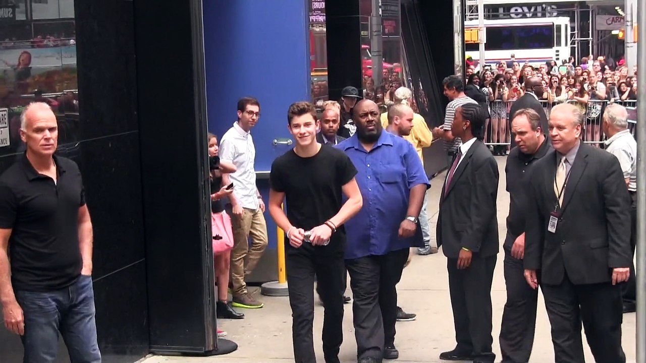 Shawn Mendes with fans at Good Morning America in NYC