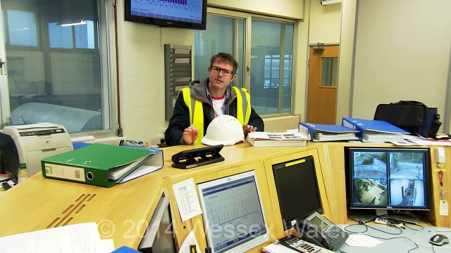 Le premier bus qui roule grâce à vos matières fécales et déchets alimentaires.. Le Biobus!