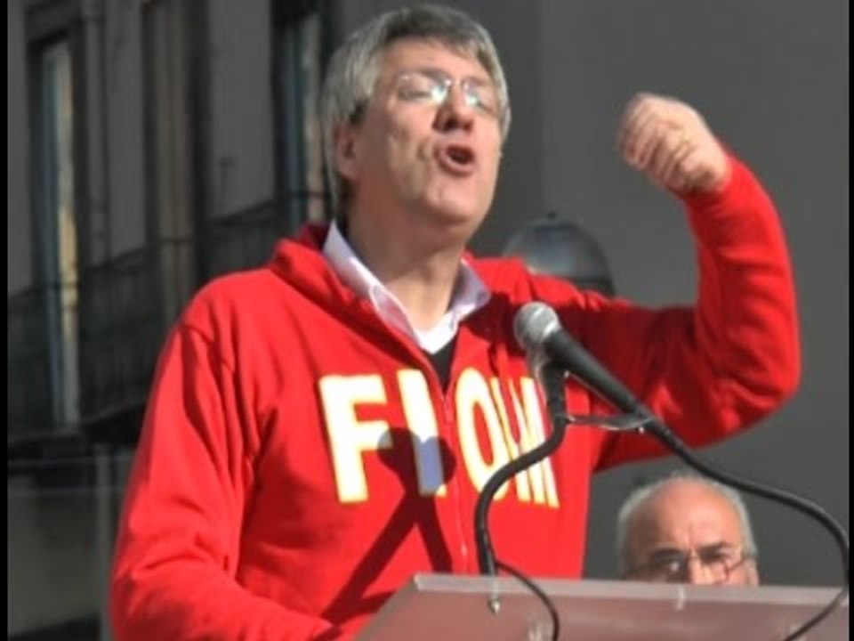 Napoli - Corteo Fiom, Landini: ''Renzi non ha il consenso dei lavoratori'' -1- (21.11.14)