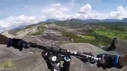 Yükseklik korkusu olan izlemesin