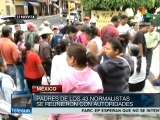 México: padres de normalistas se reúnen con autoridades federales