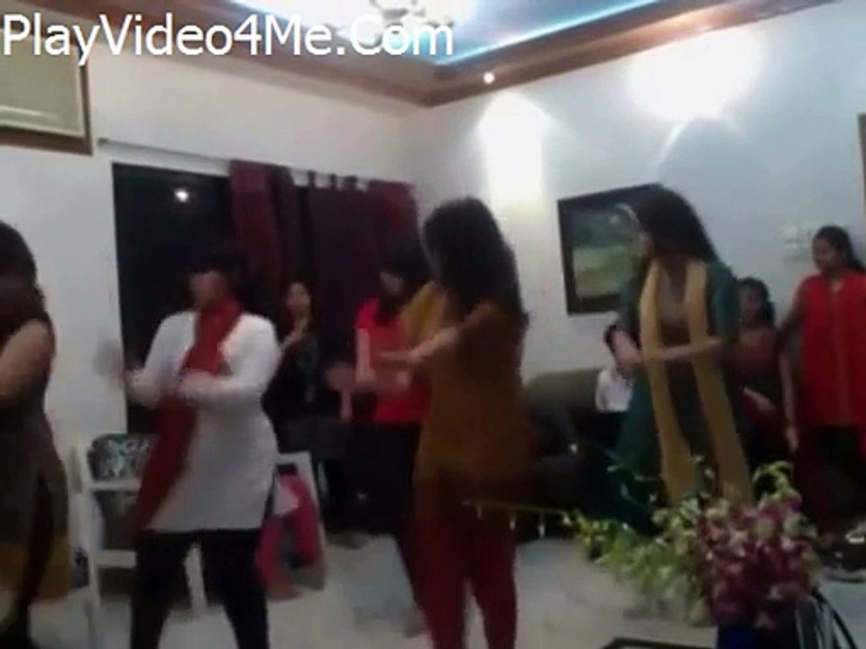 Hot-Indian-College-Desi-Girls-Dancing--Must-See-18-ONLY-