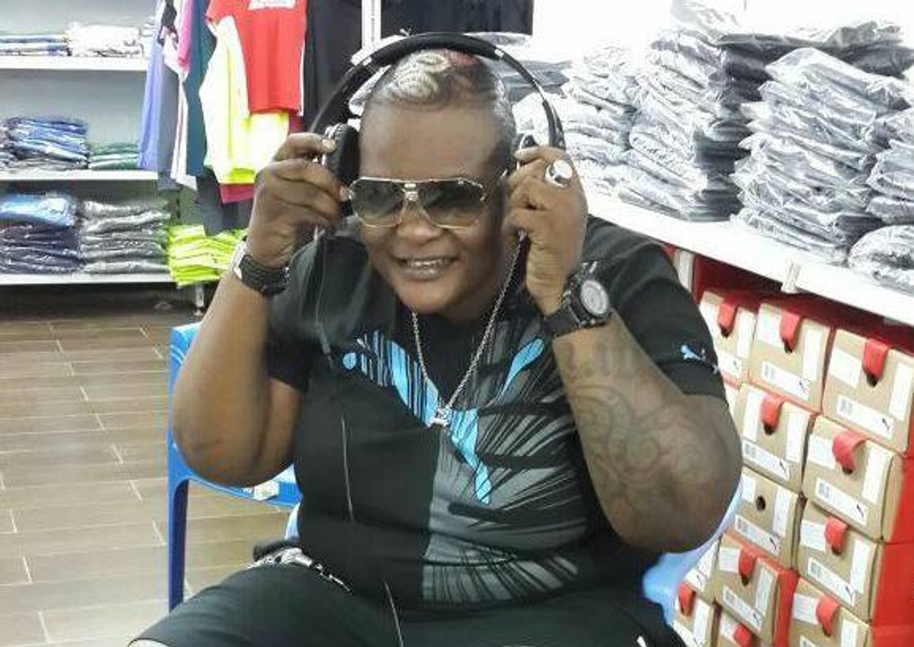 KISSINDJORA répond à Alima Djamal, femme de Babia et dit "JB MPIANA et Fally Ipupa sont la famille"