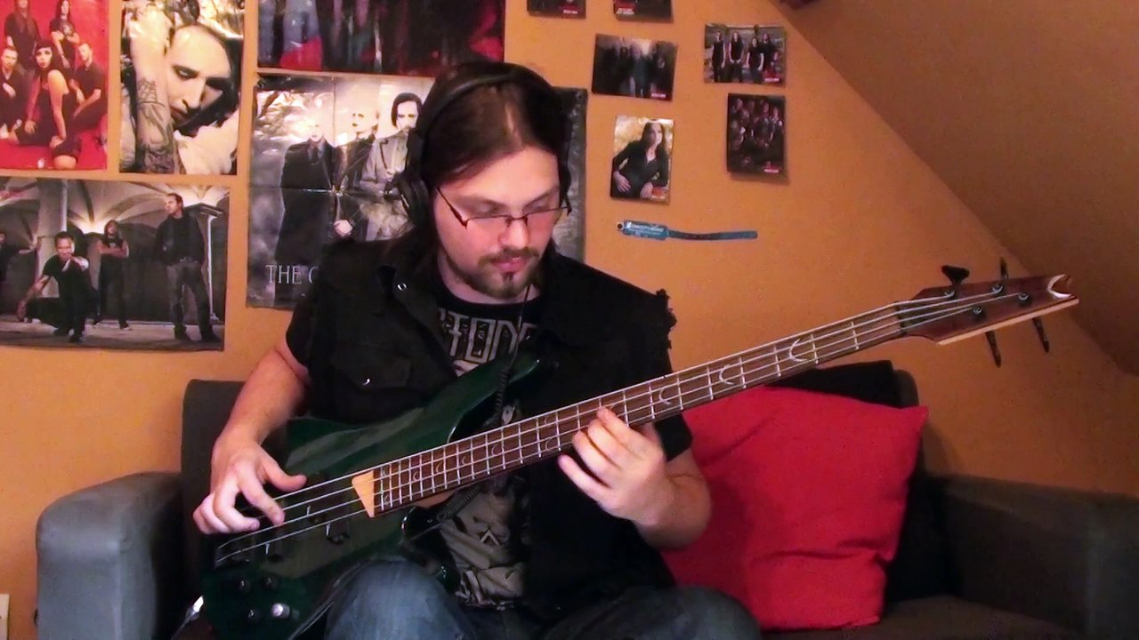 The Trooper- Iron Maiden Bass Cover HD