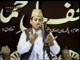 Khuda Ka Zikr Kare Zikr-e- Mustafa Na kare_ Naat Go = Qari Waheed Zafar