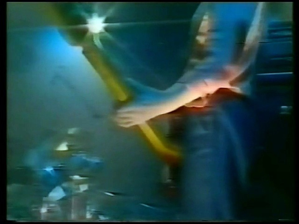 New Order - Dreams Never End (Live in Manchester 1981)