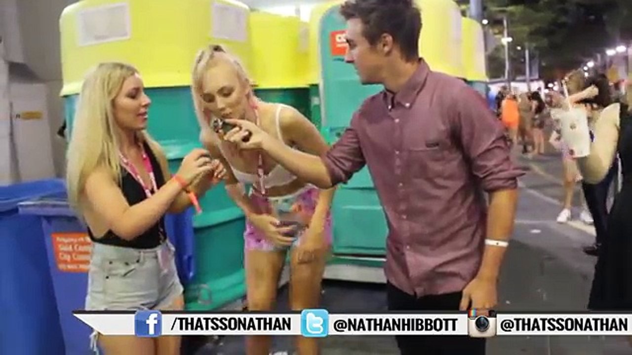 TOP 5 Kissing Pranks 2014 - Grabbing BOOBS & SEX - Kissing Strangers - Kiss Prank - Funny Videos